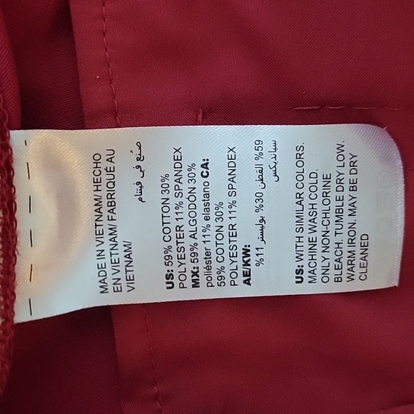 NWT Chico's Holly Red So Slimming Sophia Straight Leg Pants Size 14R - Picture 7 of 7